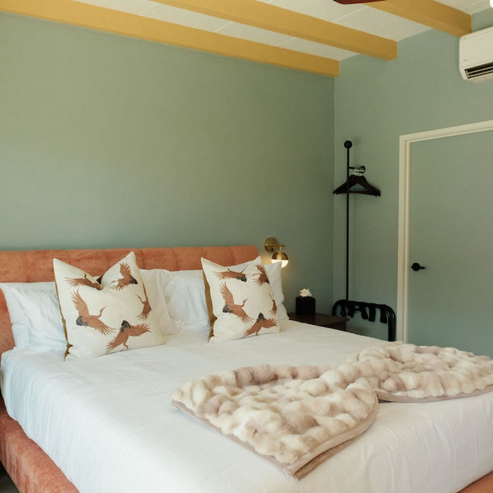 The Mod Hotel by null