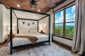 7 bedrooms, iron/ironing board, WiFi, bed sheets - Sleeps 20・Mtn View・Indoor Pool・Theater・Gym・Hot tub (Sevierville)