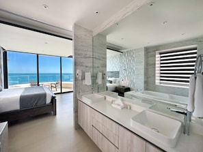 6 bedrooms - Brand New 6 Bedroom Penthouse (Puerto Peñasco)
