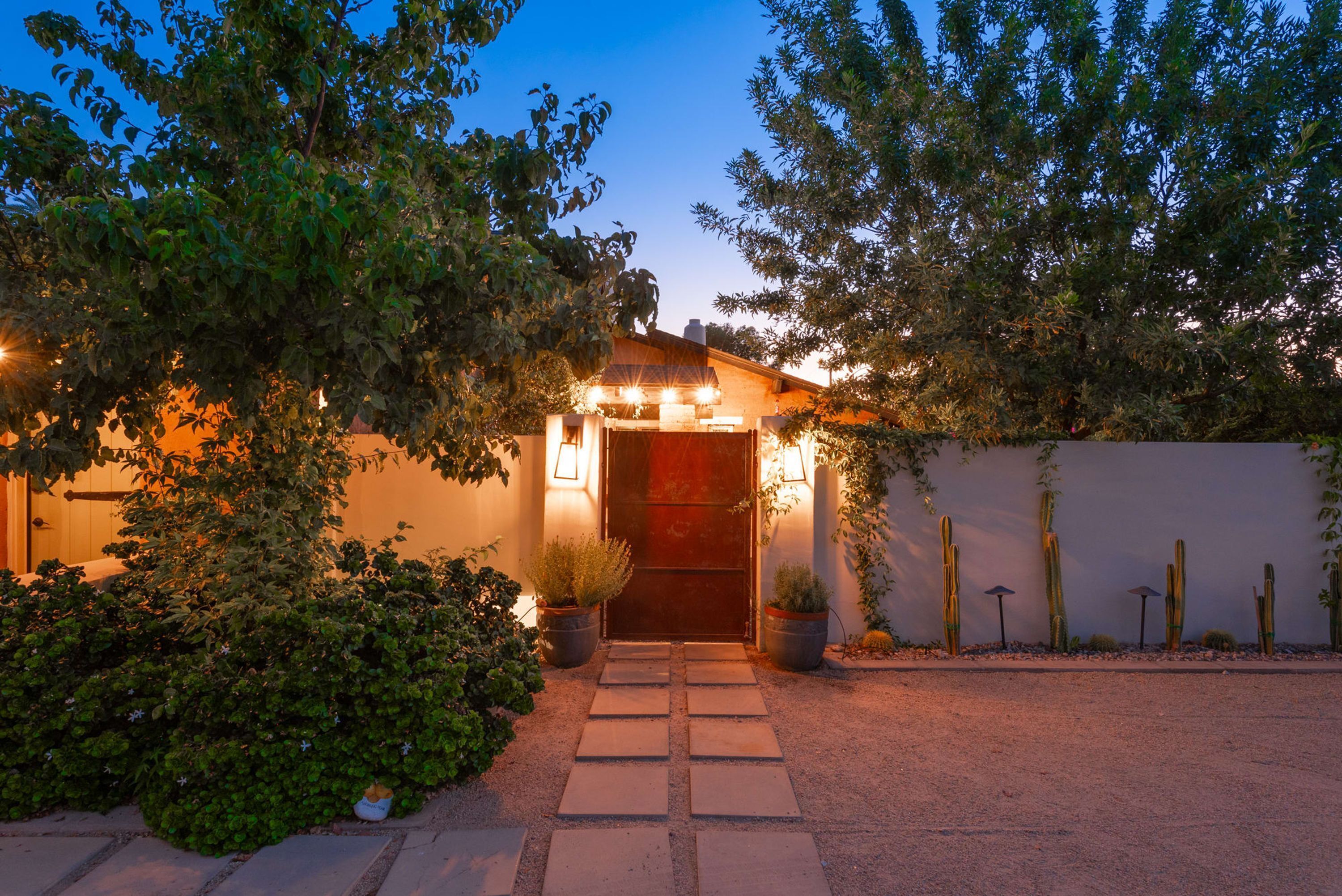 House | 6 bedrooms, Internet