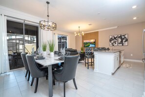 House | 4 bedrooms, Internet