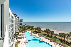 Apartment | 3 bedrooms, iron/ironing board, Internet - Unique Beachfront Condo With Exceptional Views (Galveston)