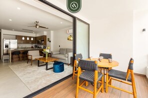 Apartment, Accessible - 2BR Condo in Romantic Zone - Rooftop Pool (Puerto Vallarta)