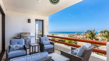 Apartment, Accessible | 3 bedrooms, Internet