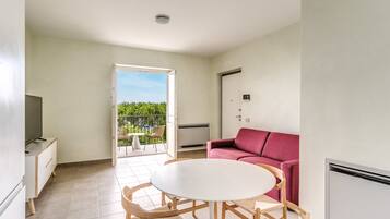 Apartment | 2 bedrooms, Internet