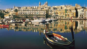 Rumah | 2 kamar tidur, meja kerja, dan internet