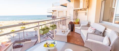 Appartement | 2 chambres, fer et planche Ă repasser, Internet