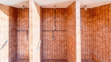 Apartment | 2 bedrooms, iron/ironing board, Internet