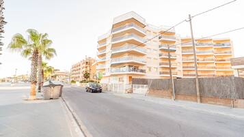 Apartment | 2 bedrooms, iron/ironing board, Internet