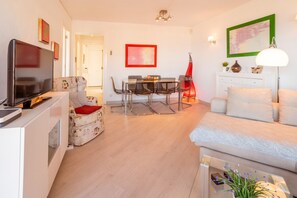 Apartment | 2 bedrooms, iron/ironing board, Internet - Unik Vacation Inspira (Torredembarra)