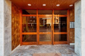 Apartamento | 2 dormitorios, tabla de planchar con plancha, Internet