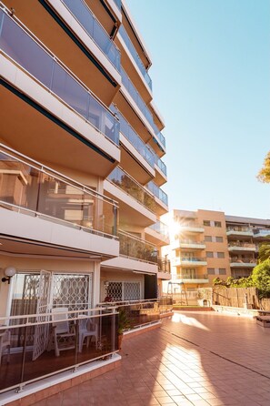 Apartment | 2 bedrooms, iron/ironing board, Internet - Unik Vacation Inspira (Torredembarra)