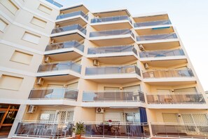 Apartment | 2 bedrooms, iron/ironing board, Internet - Unik Vacation Inspira (Torredembarra)