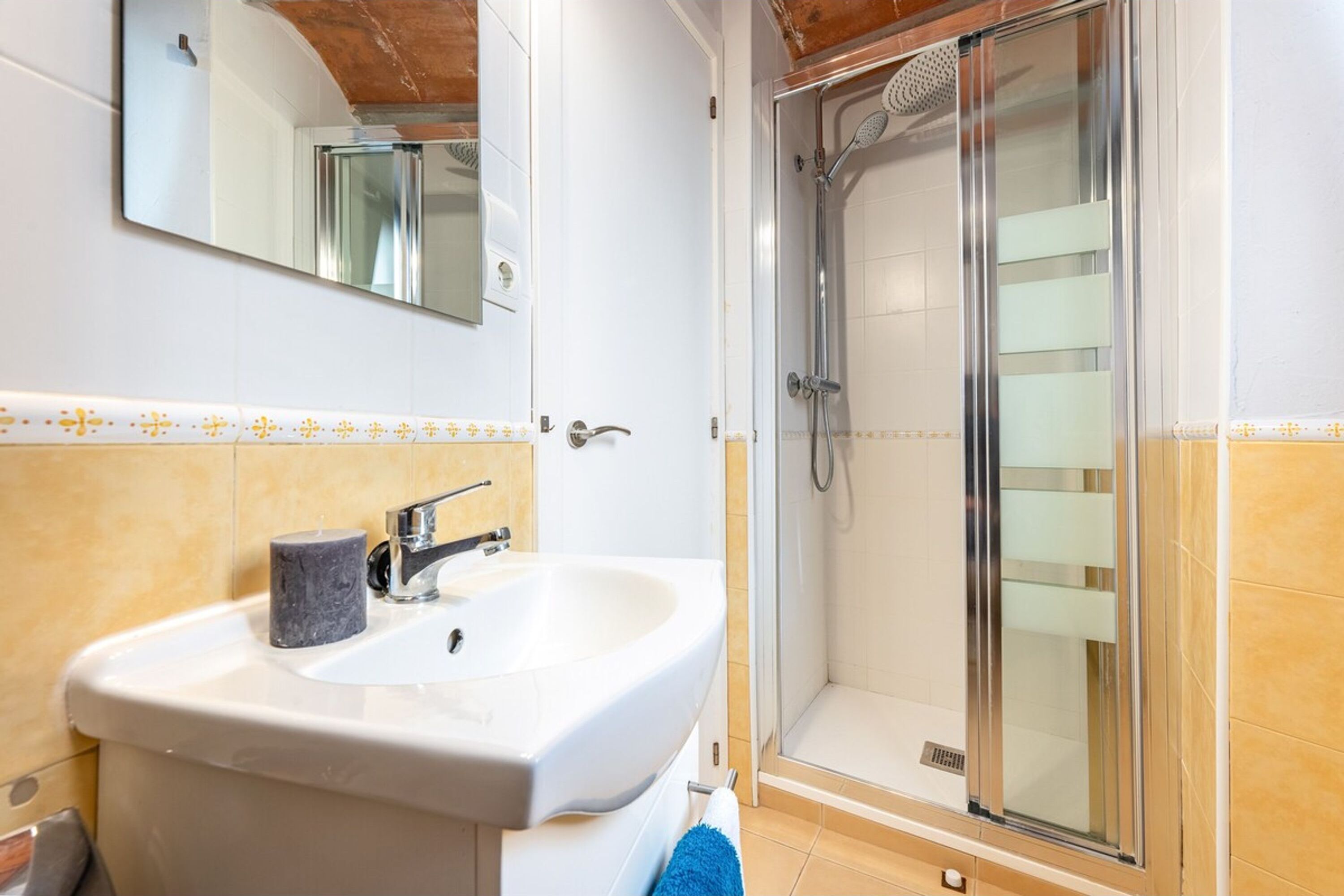 House | 1 bedroom, iron/ironing board