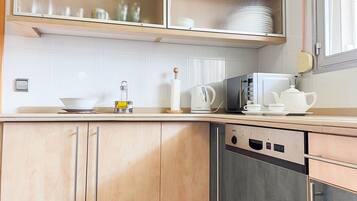 Studio | 2 bedrooms, Internet