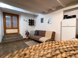 Apartment | 1 bedroom, desk, iron/ironing board - Unik Vacation En Granada (Tarragona)
