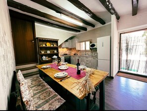 House | Desk