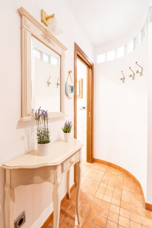 2 chambres, fer et planche à repasser