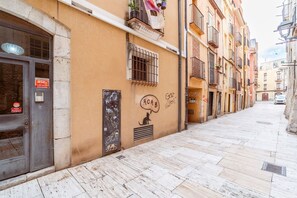 Apartment | 2 bedrooms, iron/ironing board