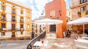 Apartment | 2 bedrooms, iron/ironing board