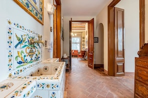 Villa | 9 bedrooms, desk, Internet