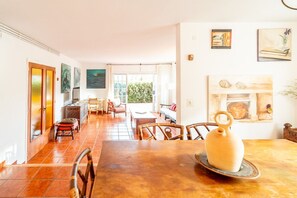 Hus | 7 soverom og internett