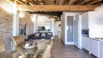 House | 1 bedroom