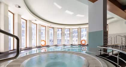 Spacious Apartment | 3 Bedrooms, Pool, Parking.
