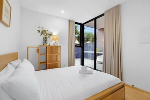 1 chambre, bureau, fer et planche à repasser, Wi-Fi