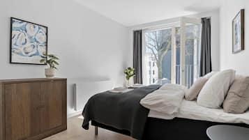 2 habitaciones, escritorio, tabla de planchar con plancha y wifi