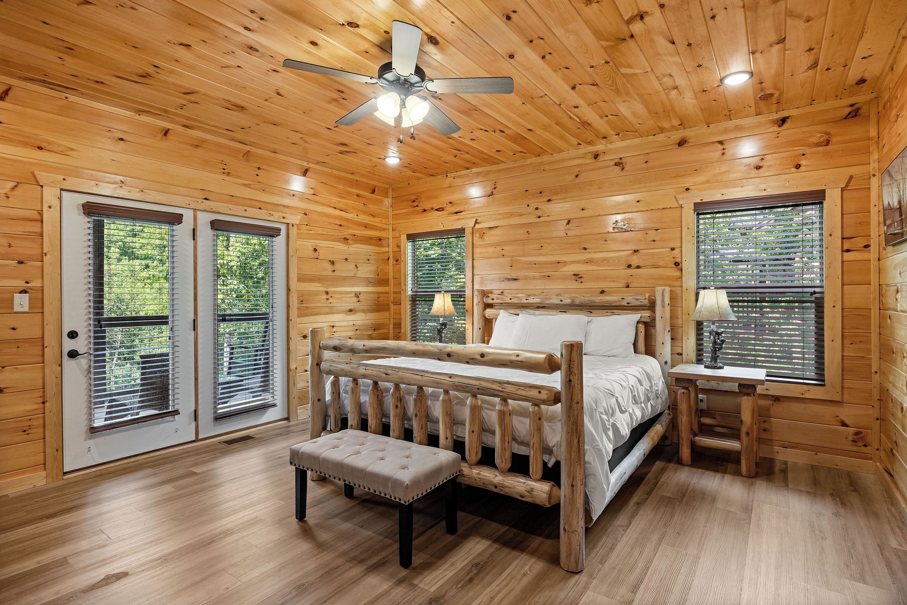 5 bedrooms, iron/ironing board, free WiFi, bed sheets