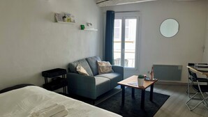 1 bedroom - Cozy Avignon Apartment Intra muros  (Avignon)