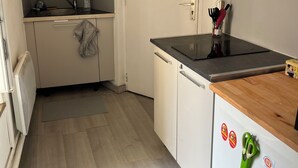 Private kitchen - Cozy Avignon Apartment Intra muros  (Avignon)