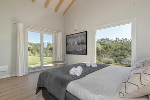 4 dormitorios, tabla de planchar con plancha, wifi y ropa de cama