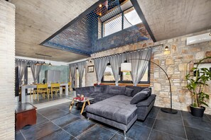 TV, fireplace - Villa Baraka by Villas Guide (Kanfanar)