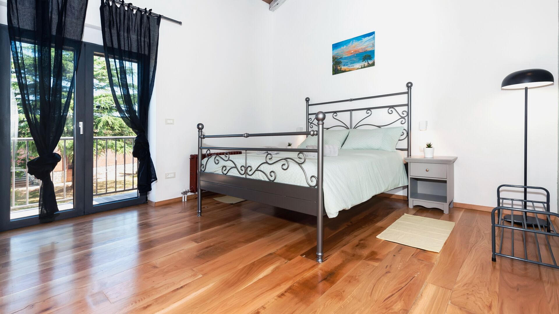 3 chambres, fer et planche à repasser, Wi-Fi gratuit, draps fournis
