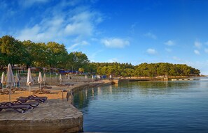 Property grounds - Villa Parenzo I by Villas Guide (Kukci)