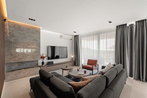 TV, fireplace - Villa Parenzo I by Villas Guide (Kukci)