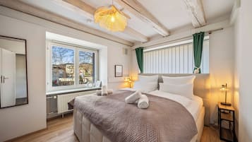 3 makuuhuonetta, silitysrauta/-lauta, vauvan matkasänky, ilmainen Wi-Fi