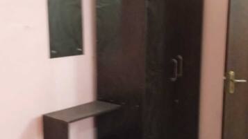 ห้องสแตนดาร์ด | ตู้เสื้อผ้า