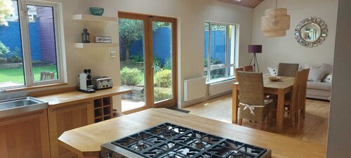 Bright, Open, Airy Living in Dublin 14