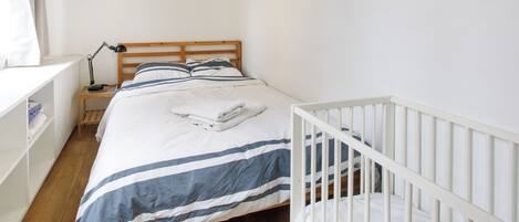 2 Schlafzimmer, Bügeleisen/Bügelbrett, Internetzugang, Bettwäsche