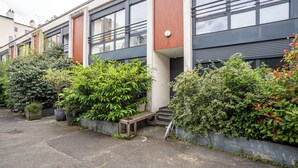 Unclassified image, 5 of 16, button - Stunning 3BD Industrial-style Maisonette—Villette (Paris)