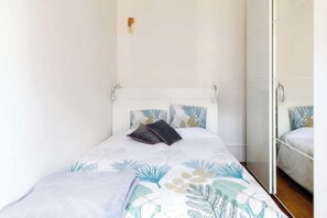1 bedroom, iron/ironing board, Internet, bed sheets