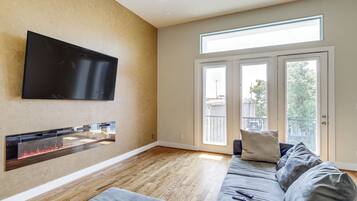 House (3 Bedrooms) | Front of property