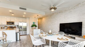 Interior - Chic Sarasota Condo w/ Balcony: 2 Mi to Beaches! (Sarasota)