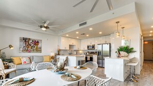 Interior - Chic Sarasota Condo w/ Balcony: 2 Mi to Beaches! (Sarasota)
