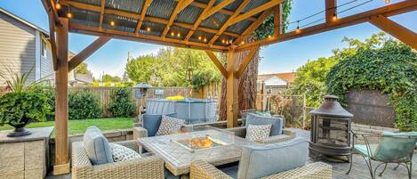 House (3 Bedrooms) | Terrace/patio