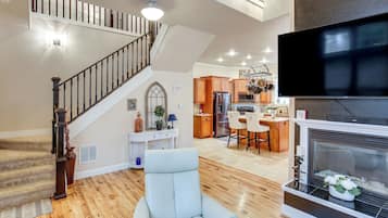 House (3 Bedrooms) | Interior
