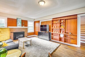 Interior - Spacious Eugene Home w/ Patio - Walk to UO Campus! (Eugene)